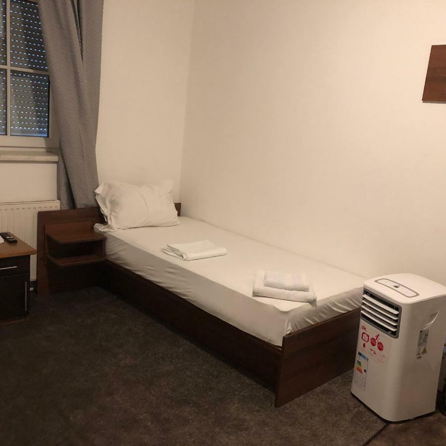 451 Rooms Graz Luaran gambar